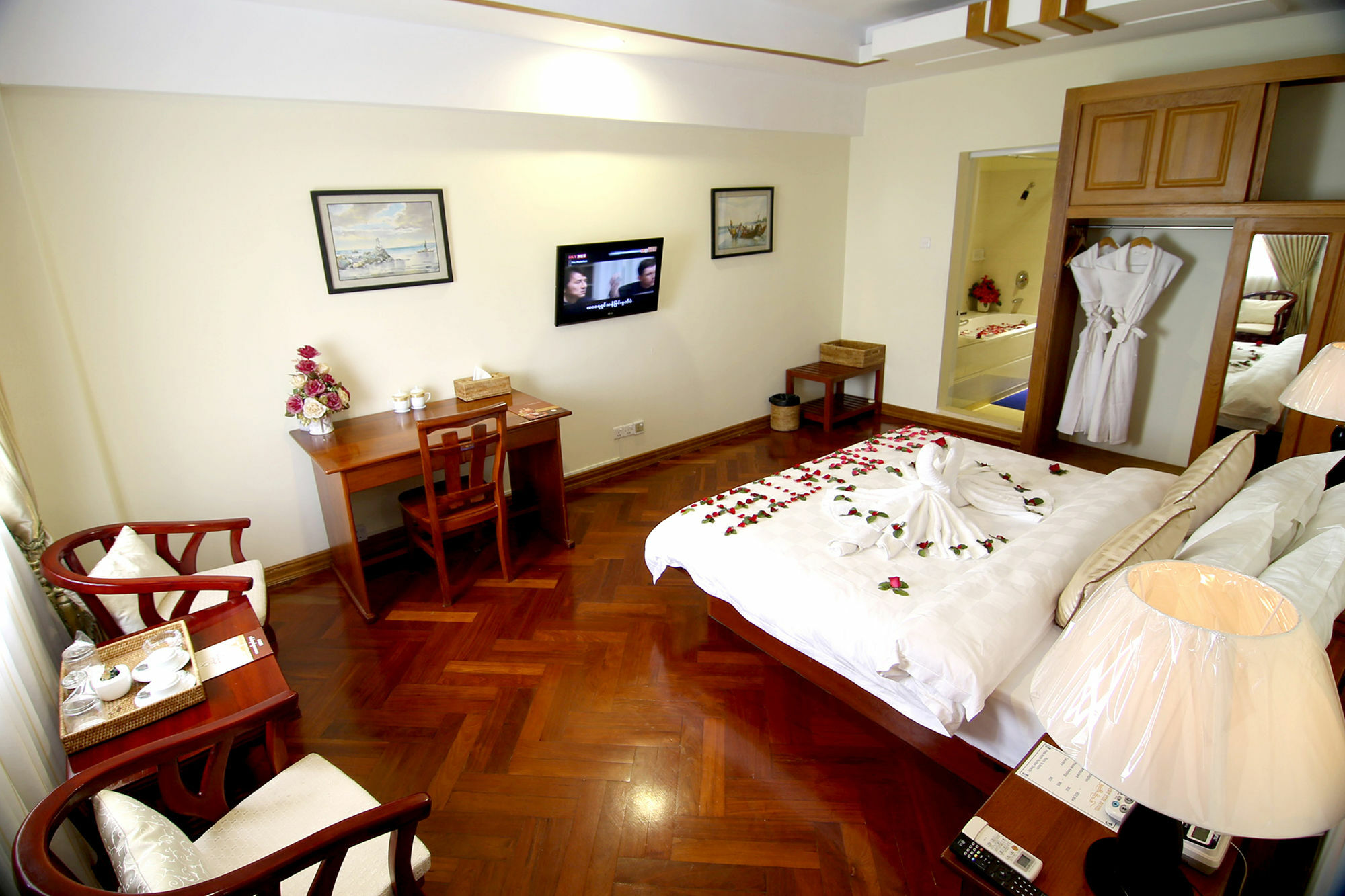 Shwe Htee Hotel , Mandalay Bagian luar foto