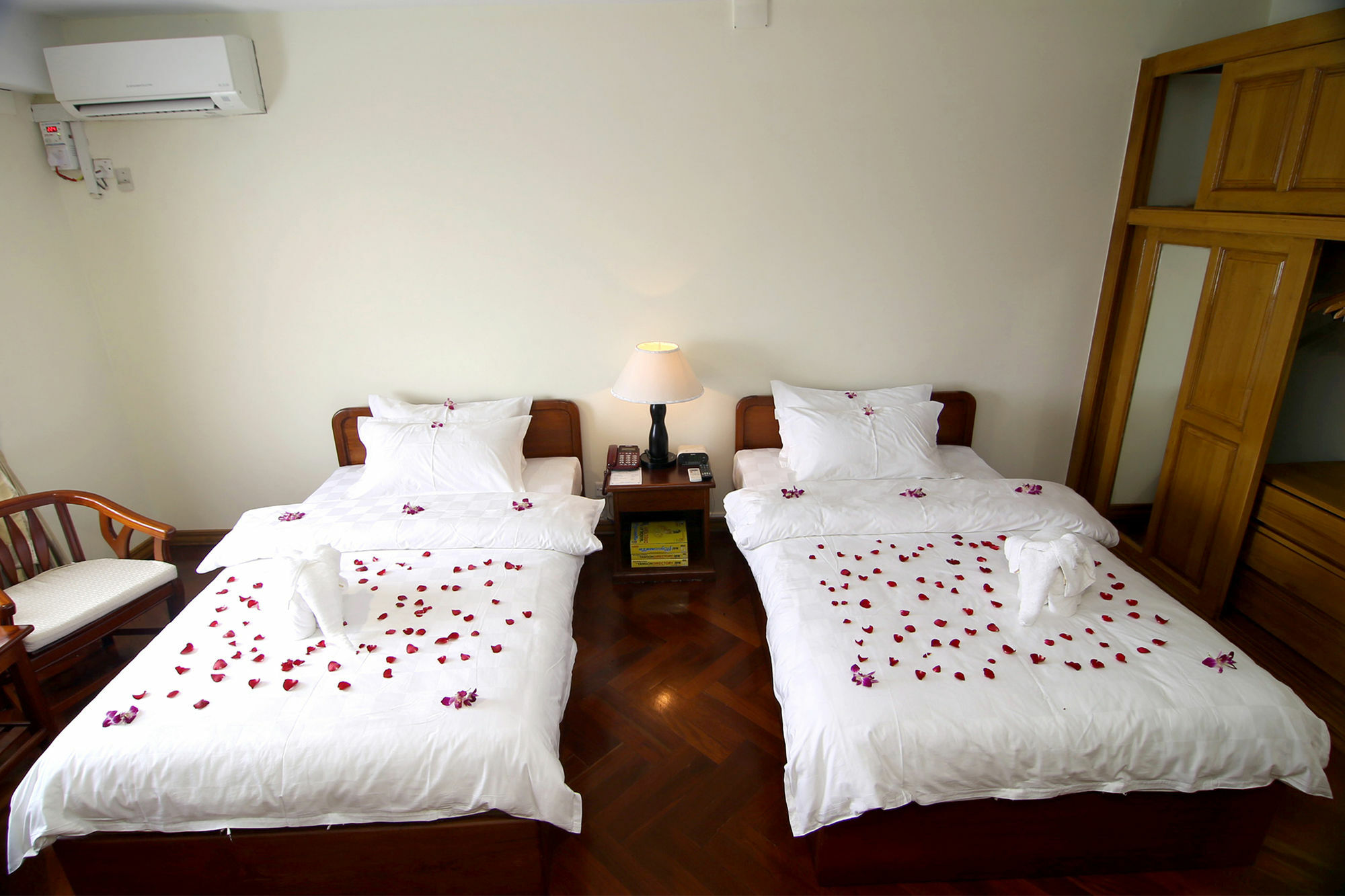 Shwe Htee Hotel , Mandalay Bagian luar foto